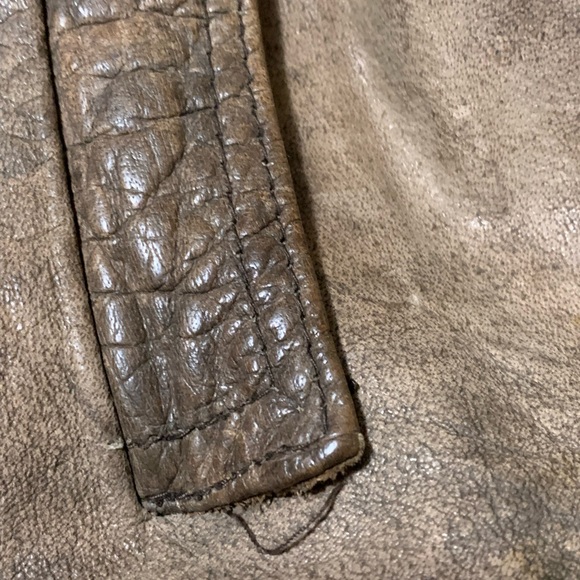 Unisex leather jacket size large - Picture 8 of 13